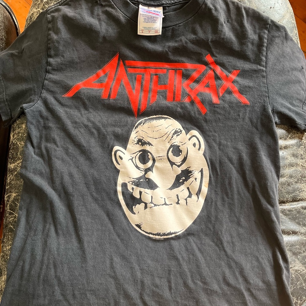 Y2k Anthrax “metal thrashing mad🤘” tee, size SMALL